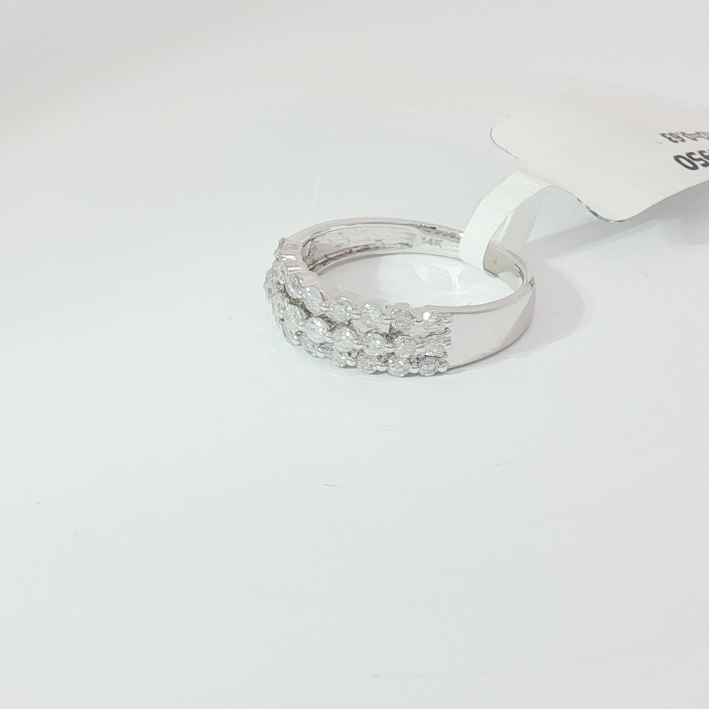 Scalloped egde three row band