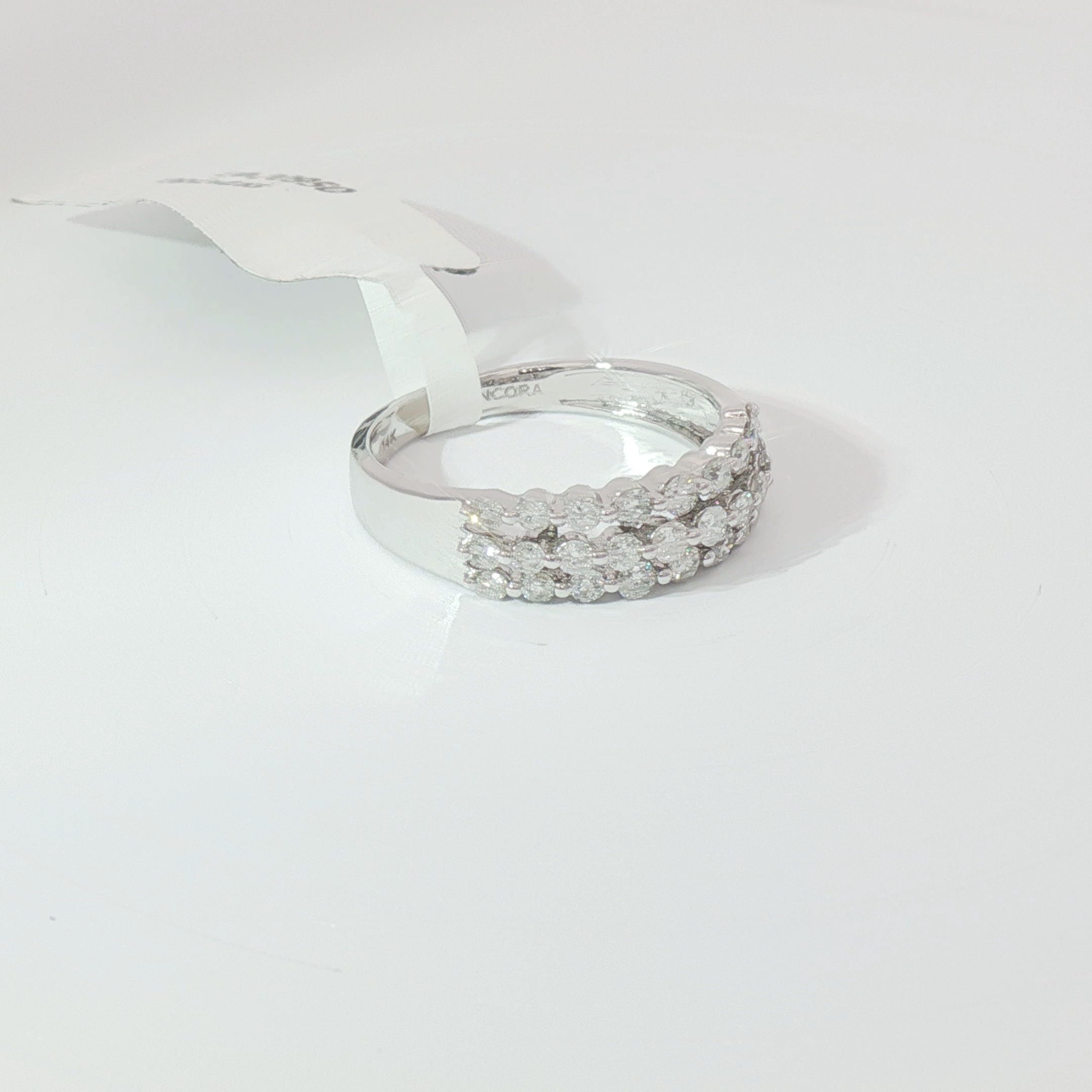 Scalloped egde three row band
