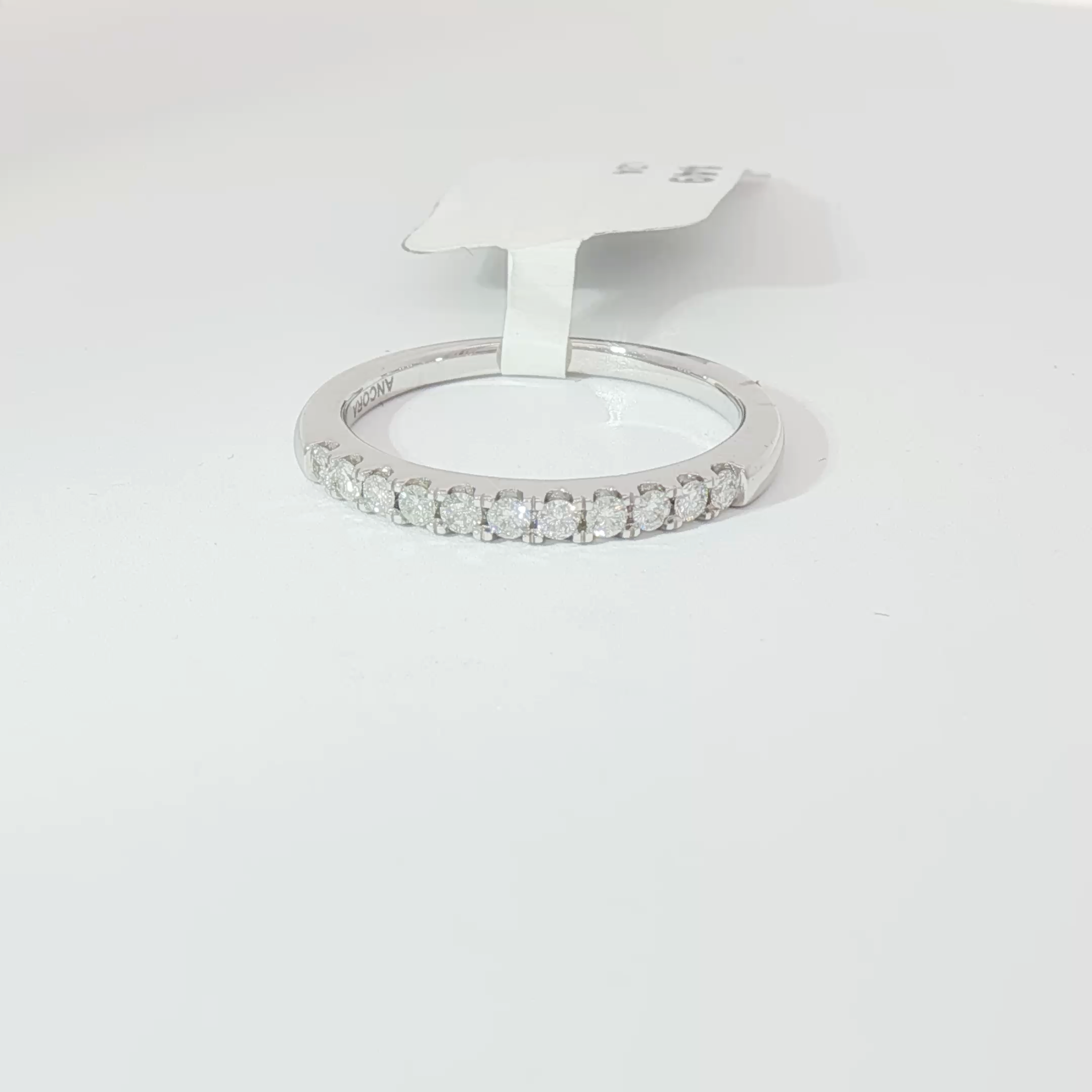 Single row band