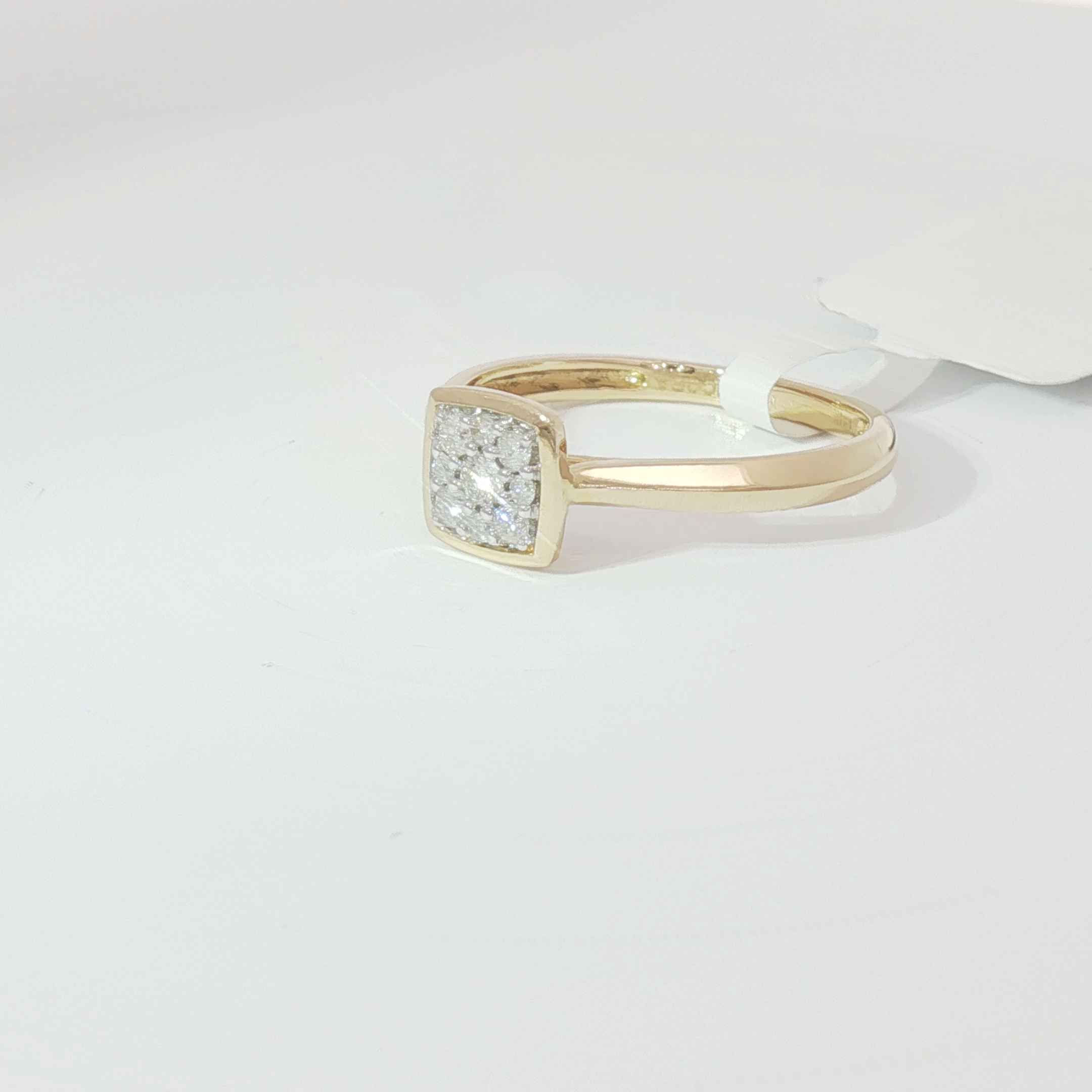 Petite square ring