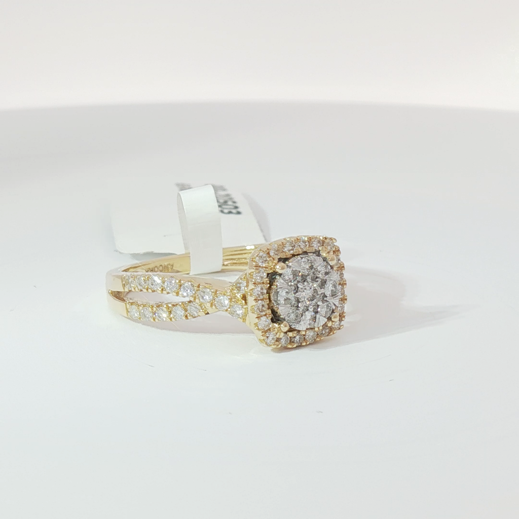 Twist halo ring