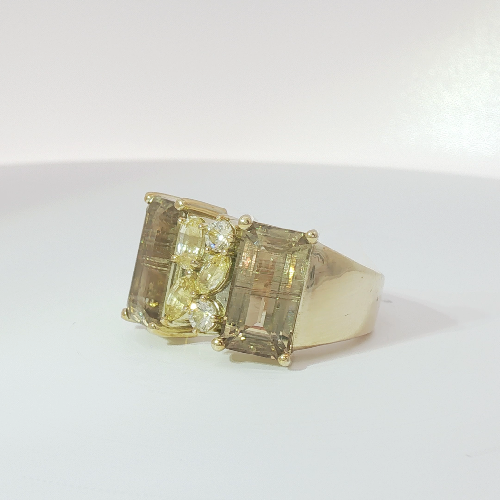 Zultanite & Sapphire Ring