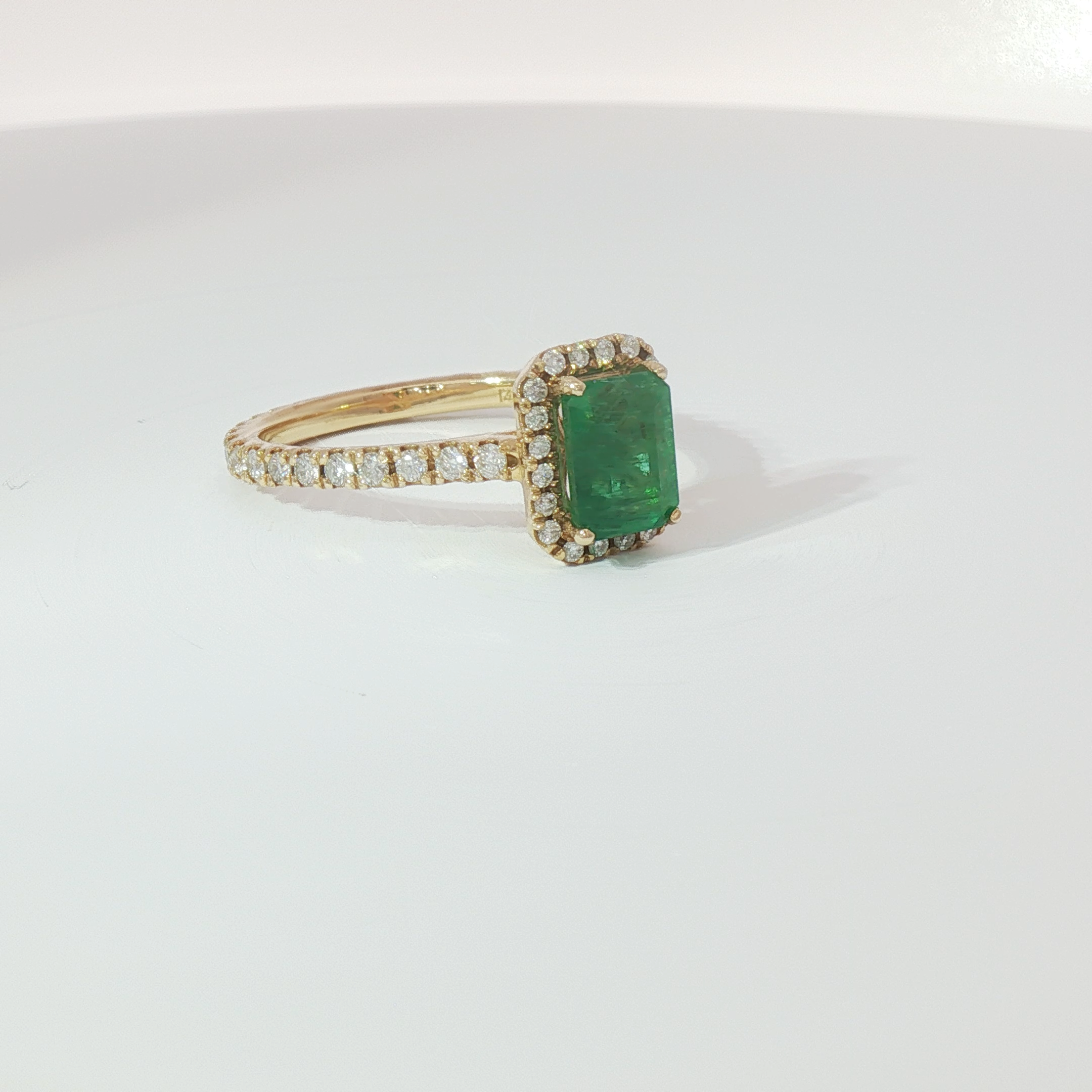 Emerald halo ring