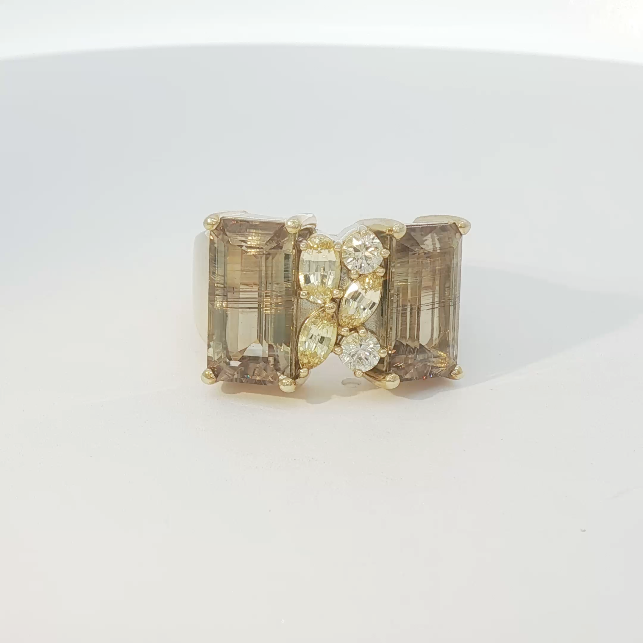 Zultanite & Sapphire Ring