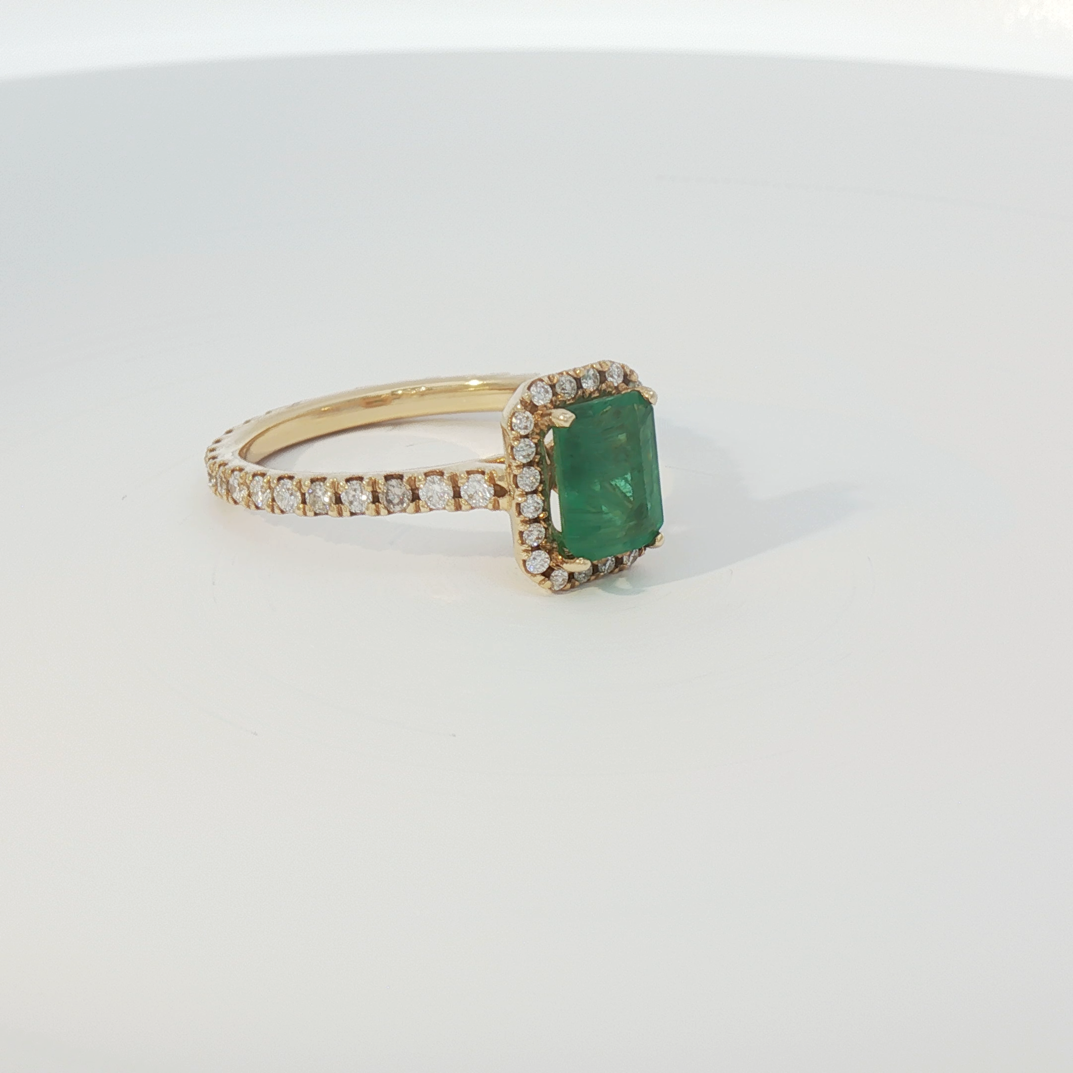 Emerald halo ring