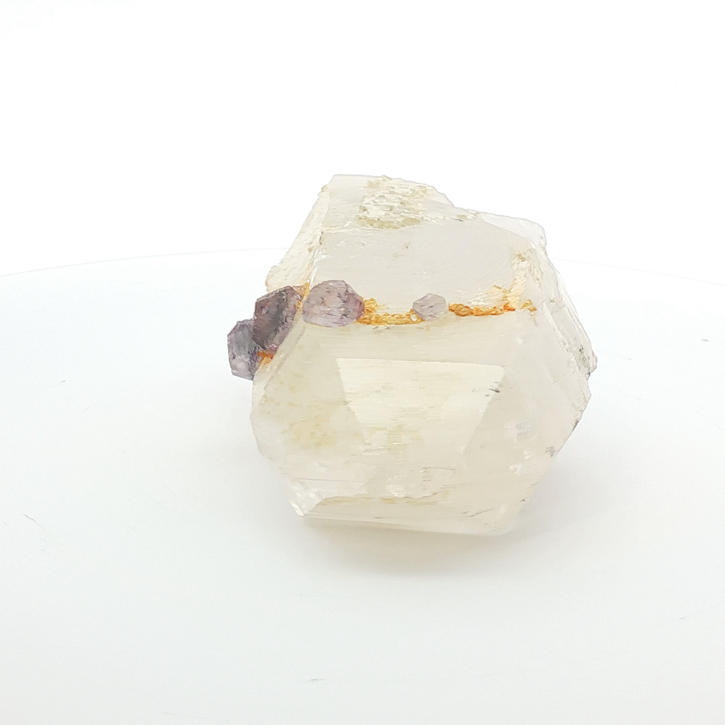 Fluorite on quartz phantom