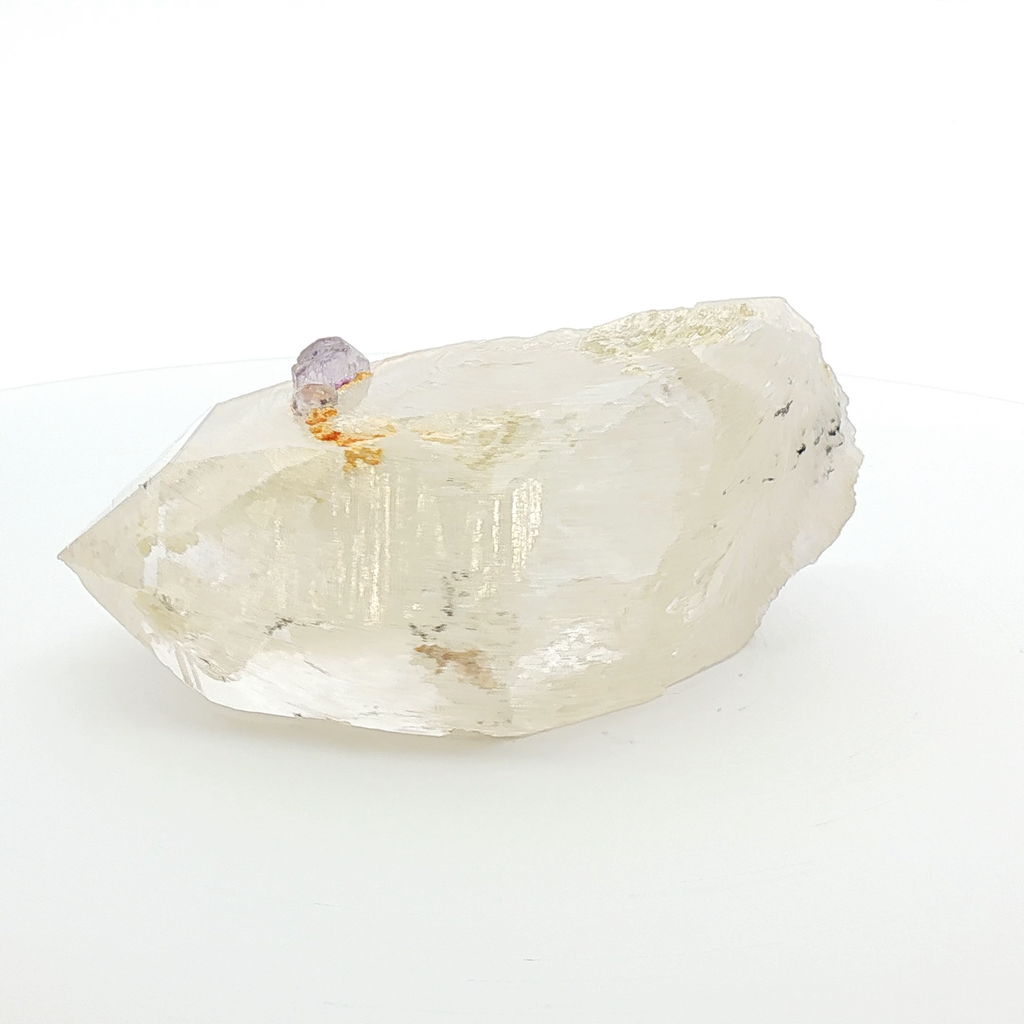 Fluorite on quartz phantom