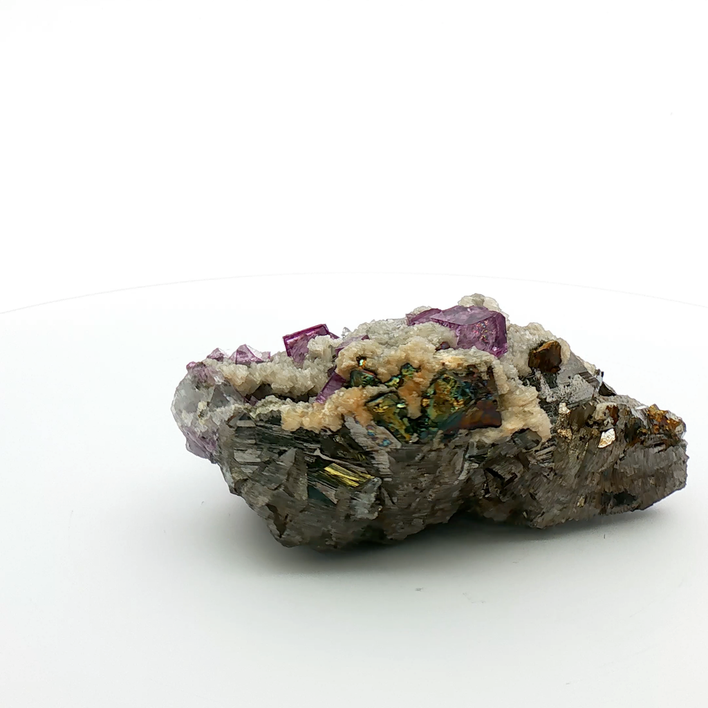 Fluorite, calcite on arsenopyrite