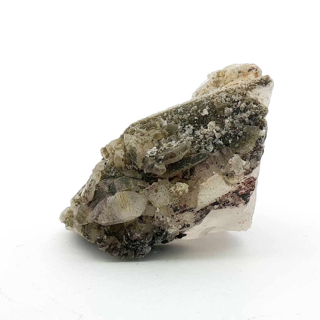 Wolframite, pyrite, calcite on quartz