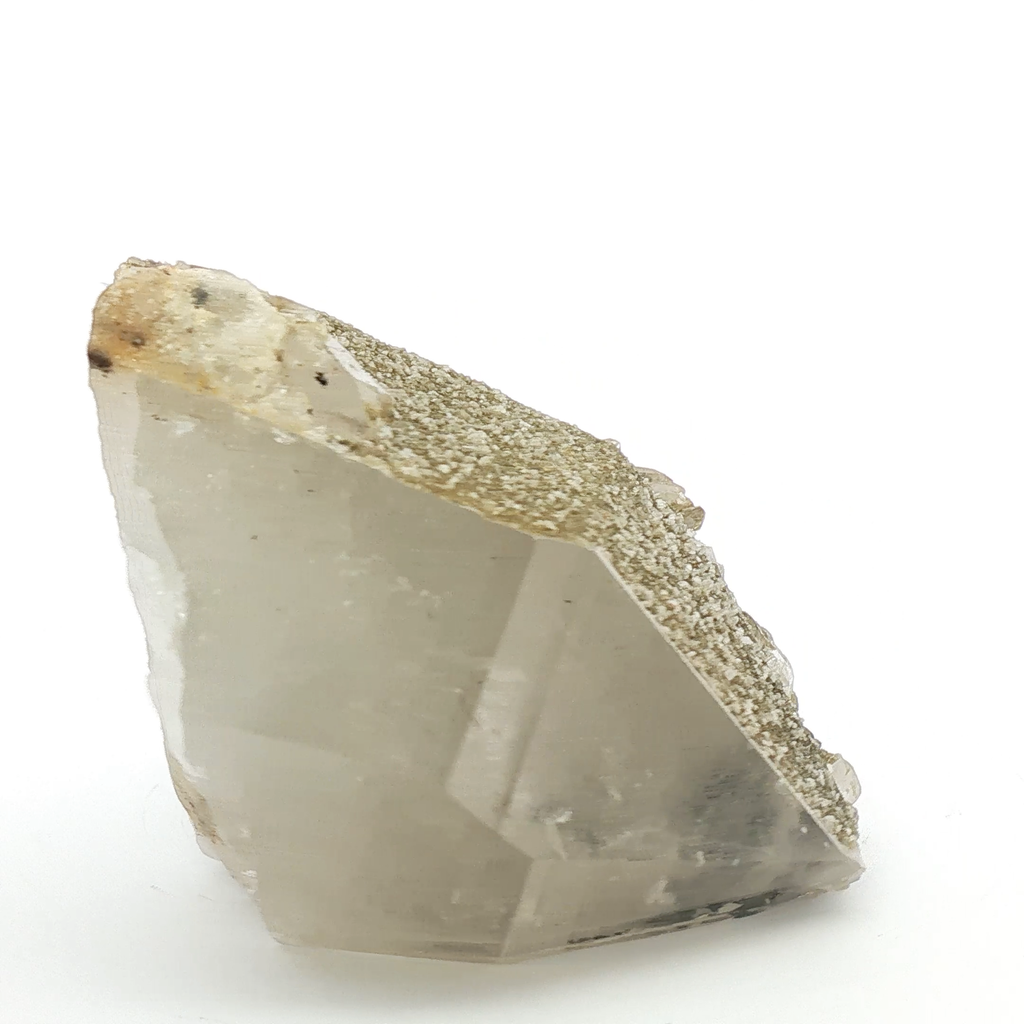 Wolframite, pyrite, calcite on quartz