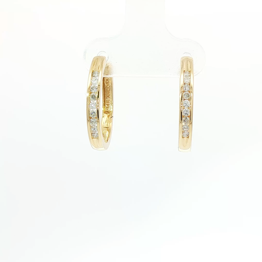 Chanel set hoops medium