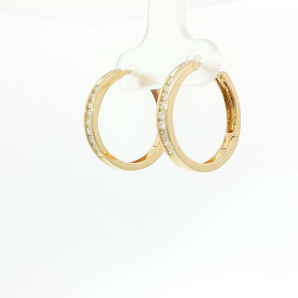 Chanel set hoops medium