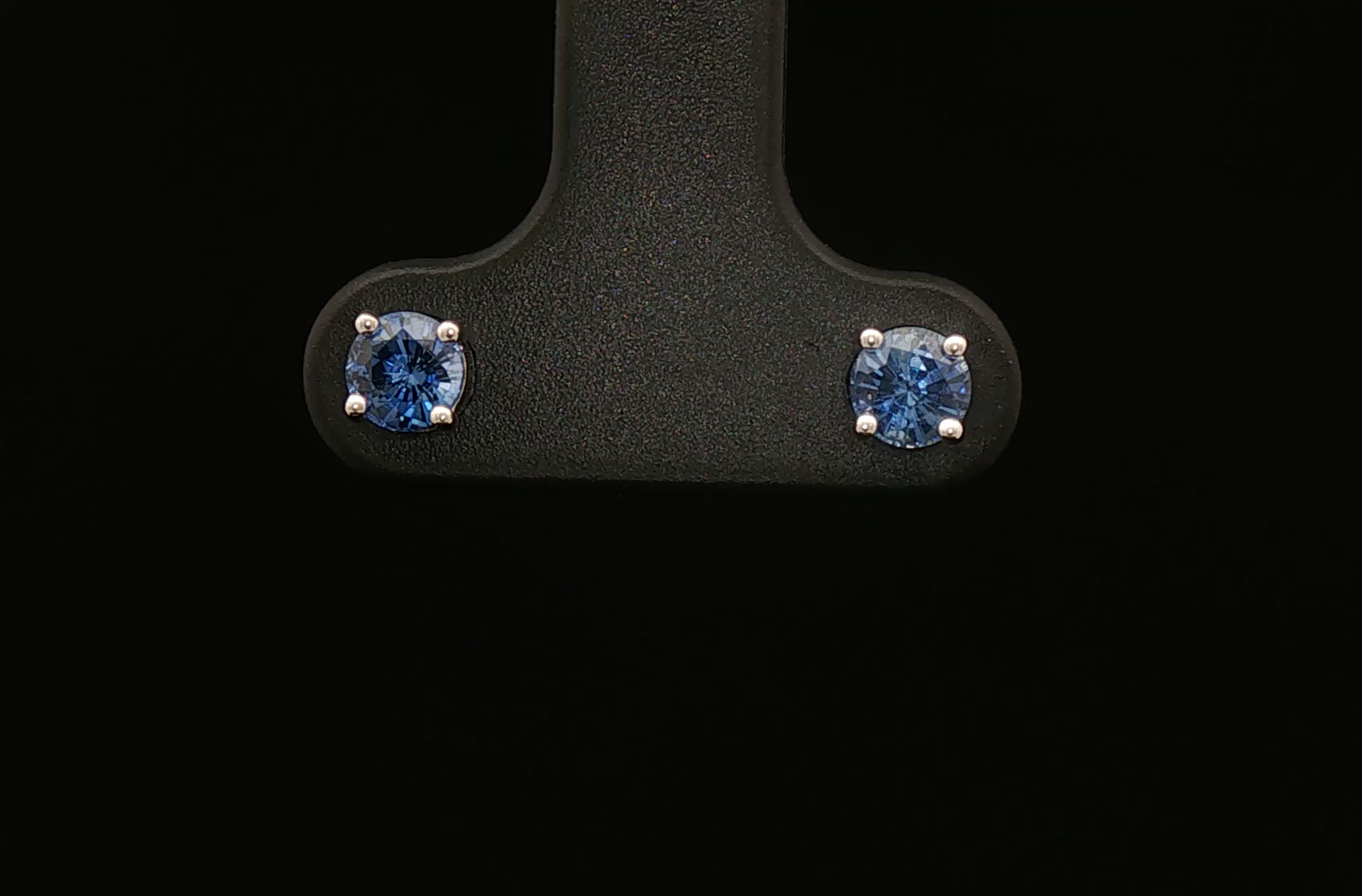 Blue sapphire studs