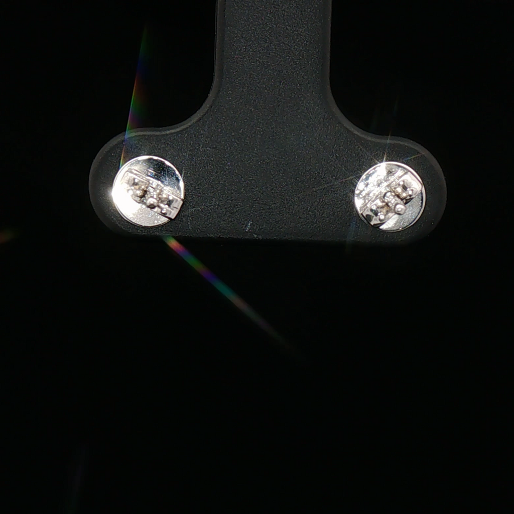 Blue sapphire studs