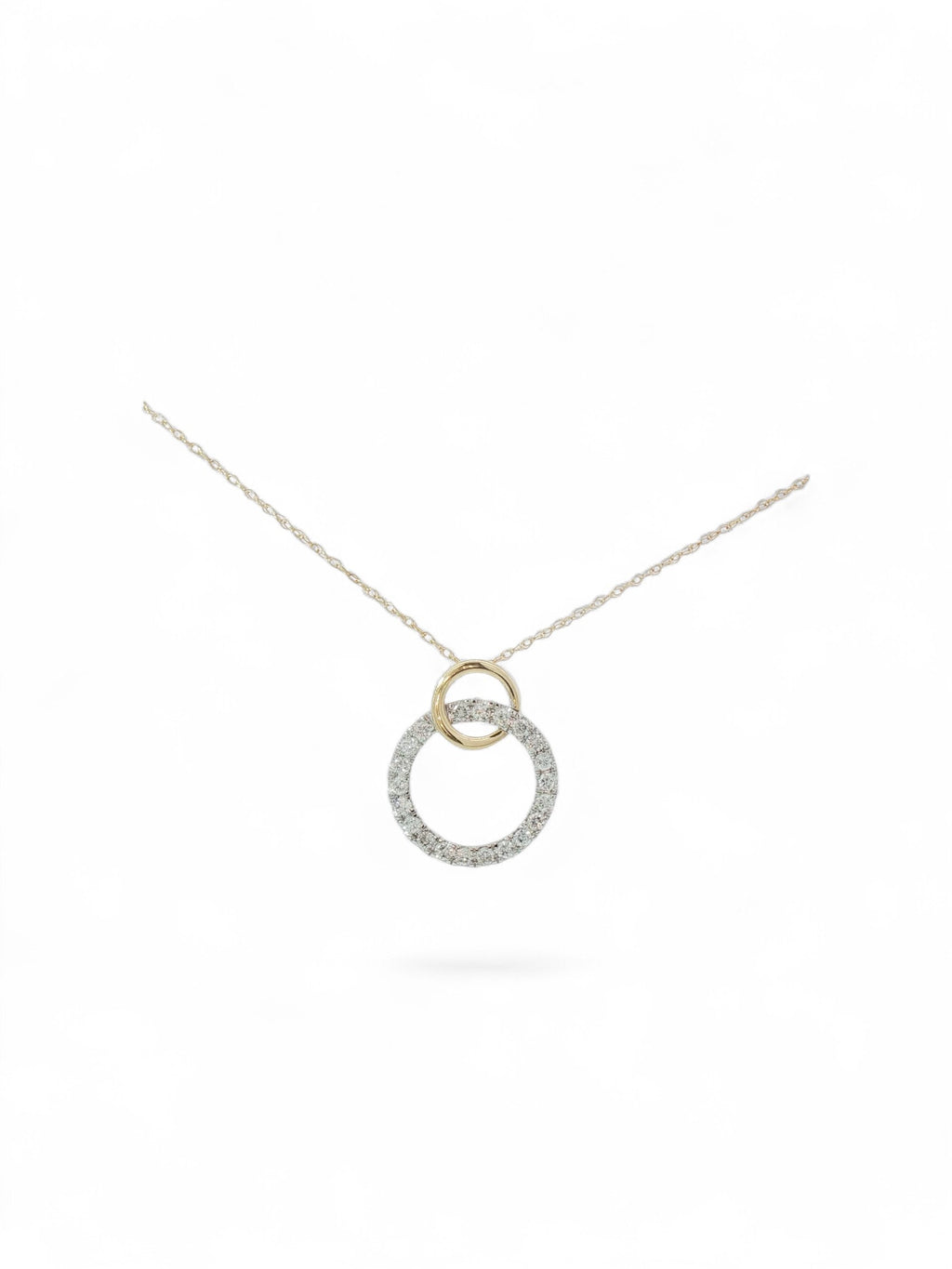 Intertwined circle pendant