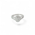 Oval halo ring