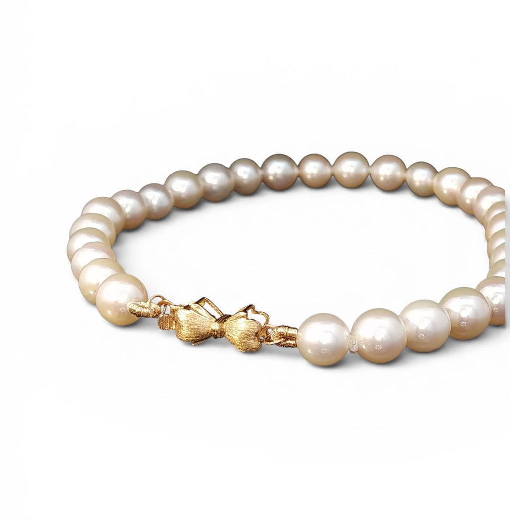 Pearl bracelet