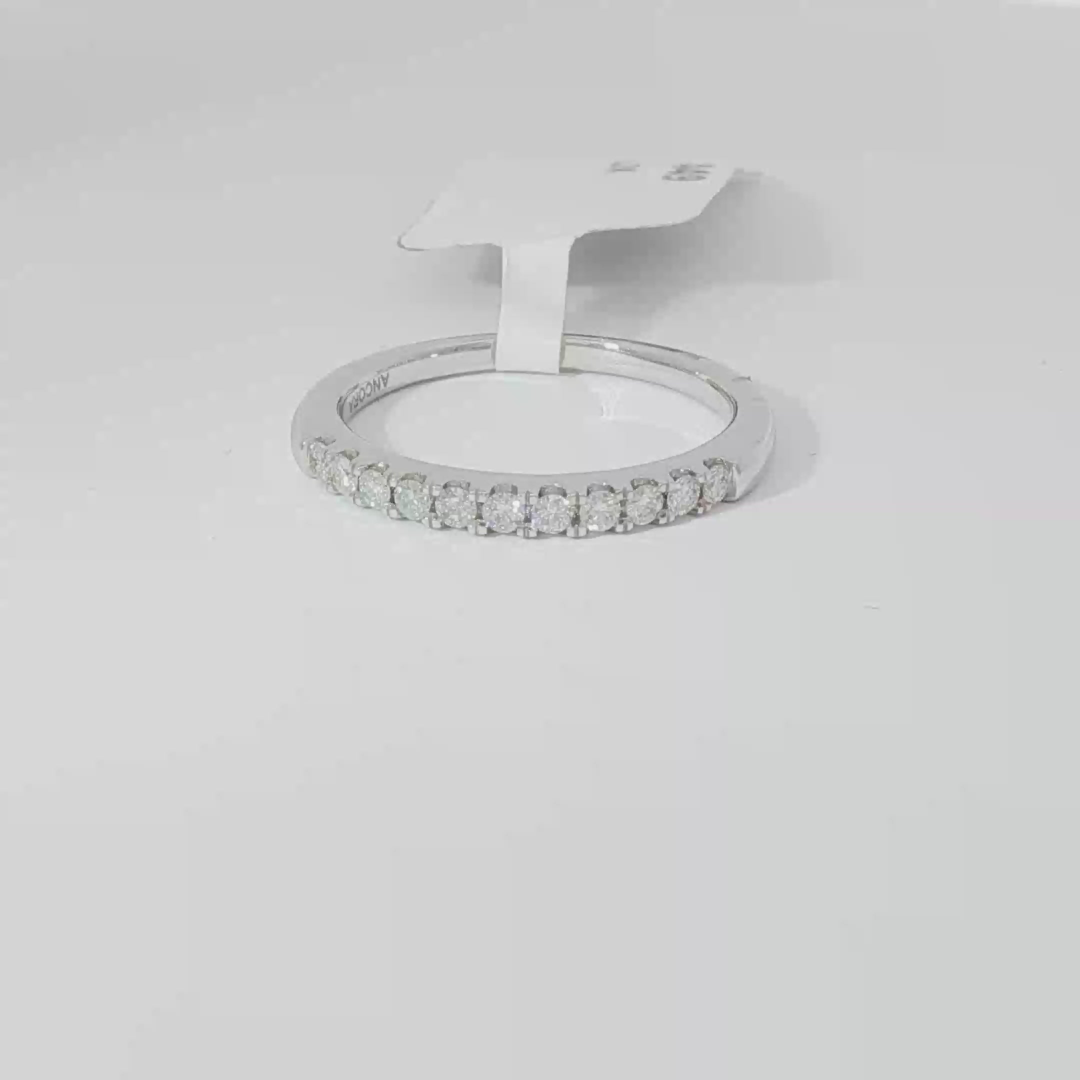 Single row band
