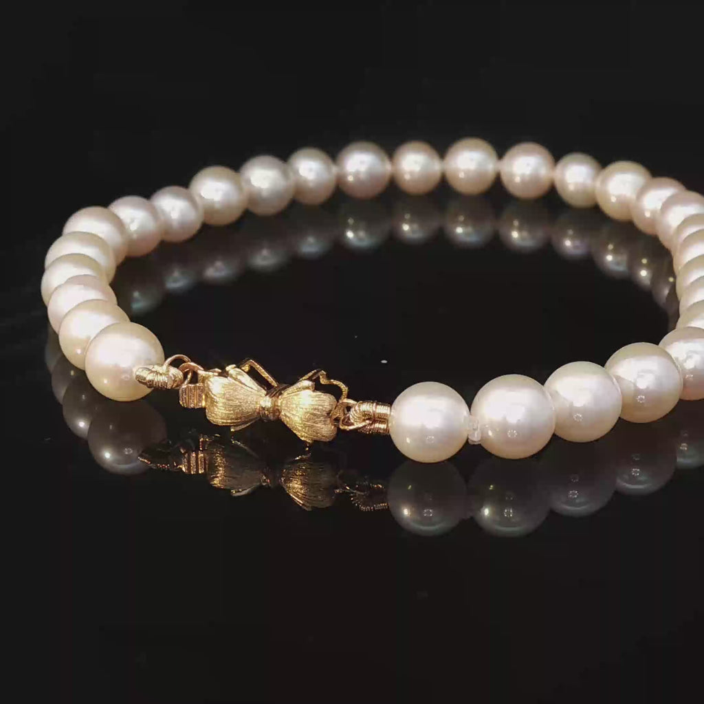 Pearl bracelet