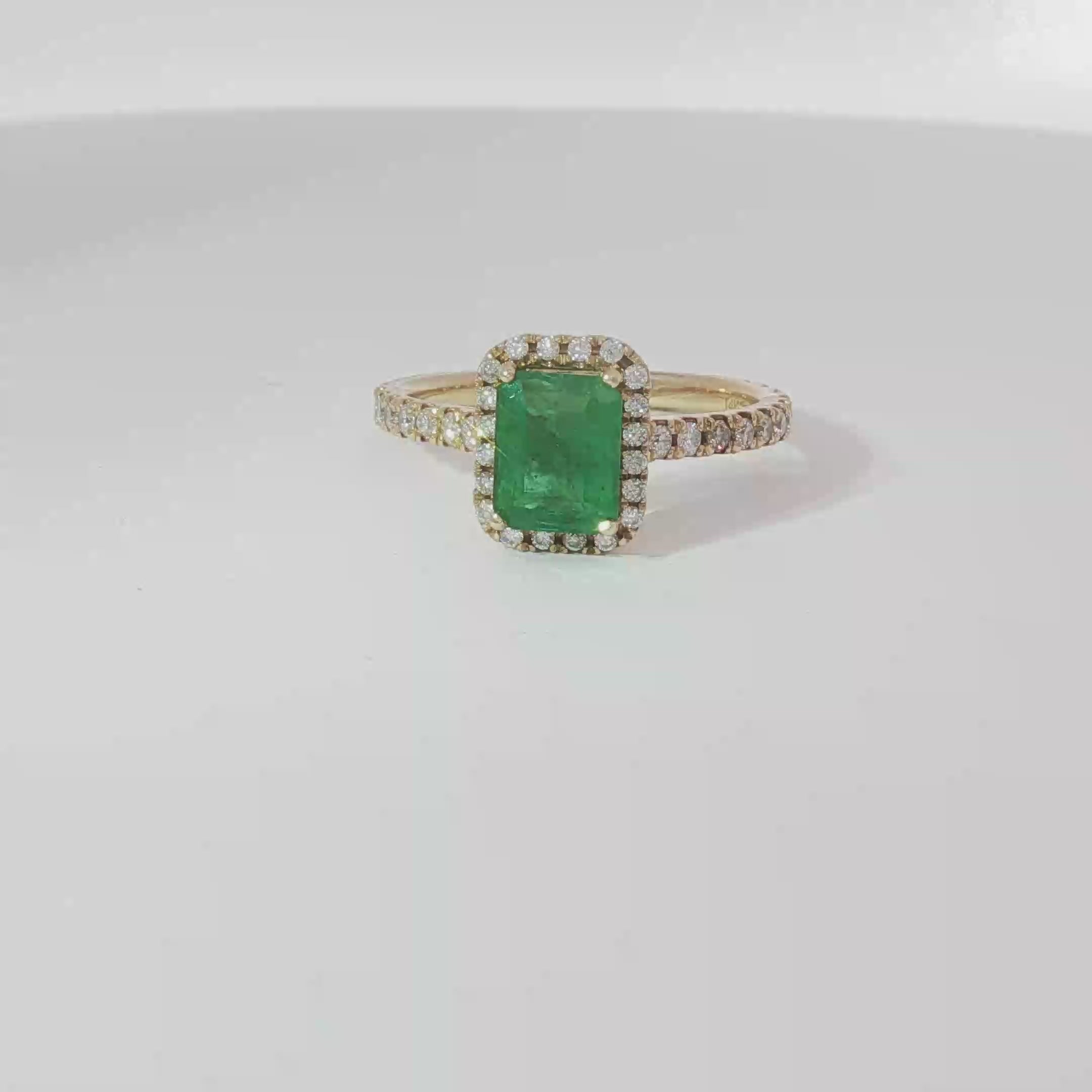 Emerald halo ring