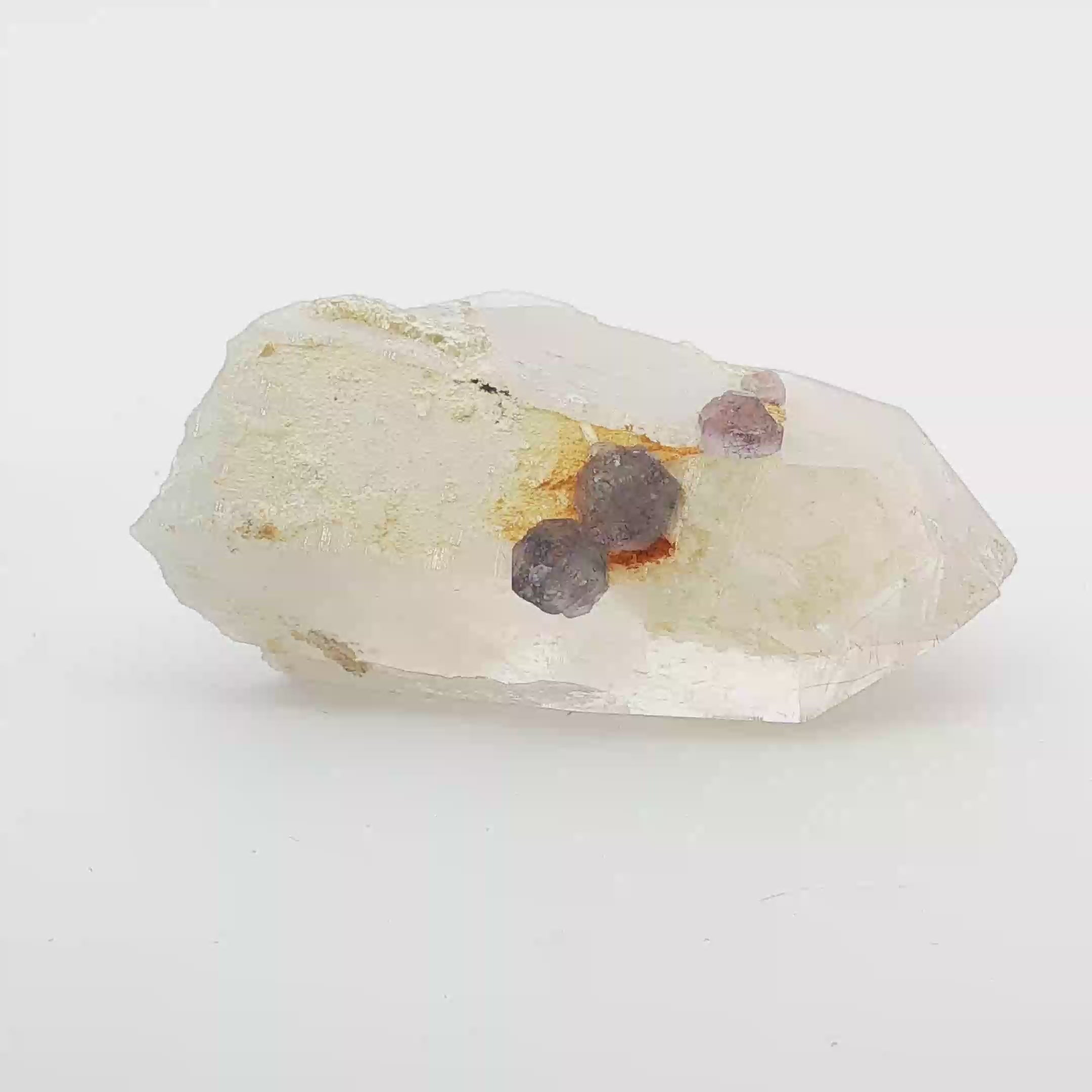 Fluorite on quartz phantom