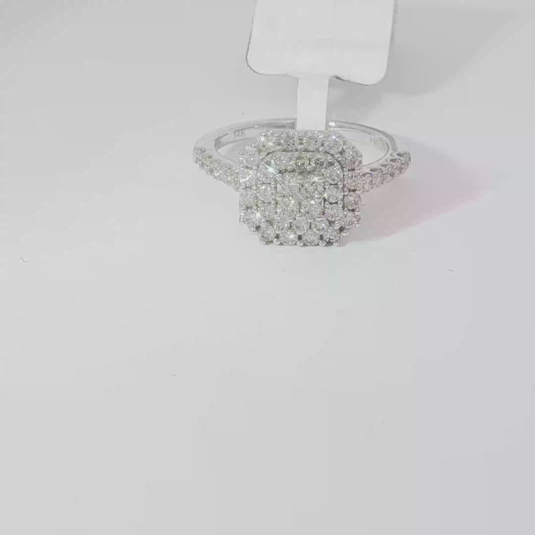 Cushion illusion ring