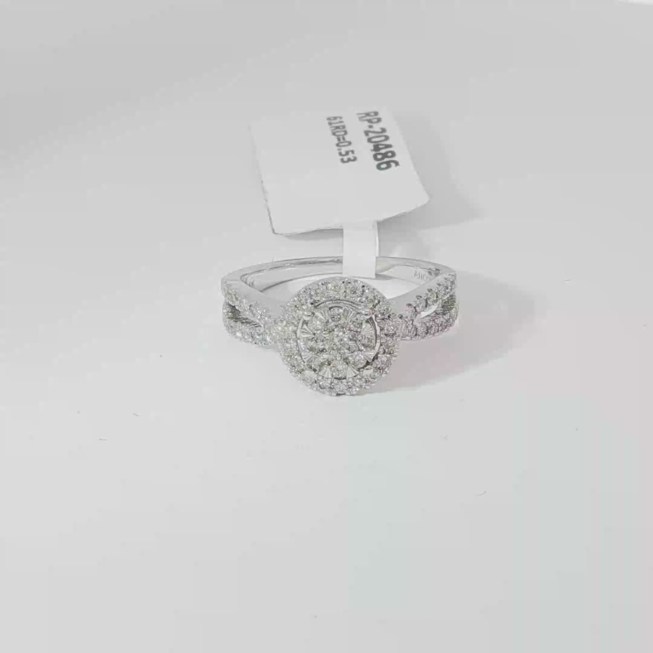 Round halo ring