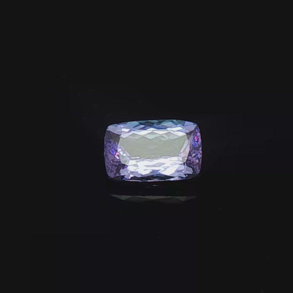 Loose gem